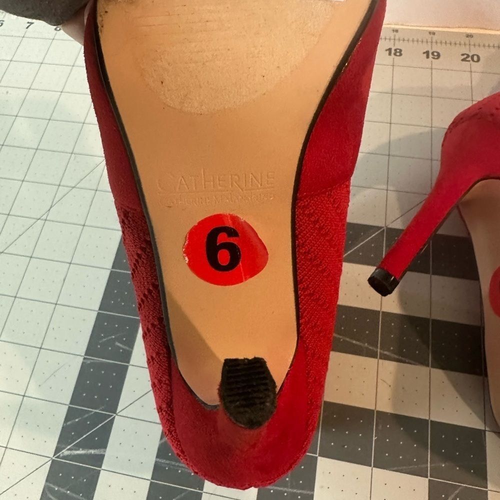 Catherine Malandrino red pump‎ heel ankle boots great for the holidays size 6 - Picture 7 of 9